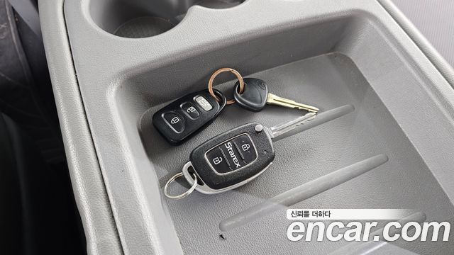 Hyundai Starex 2016 — photo 21