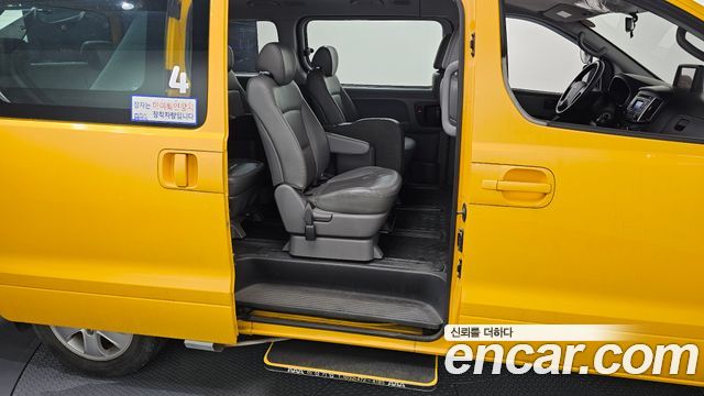 Hyundai Starex 2016 — photo 24