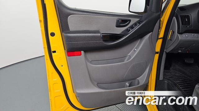 Hyundai Starex 2016 — photo 14