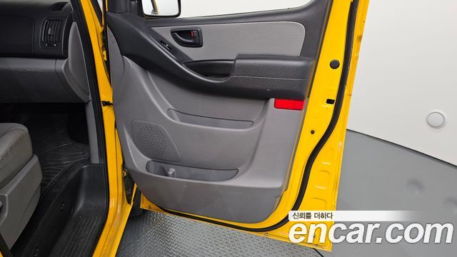 Hyundai Starex 2016 — photo 15