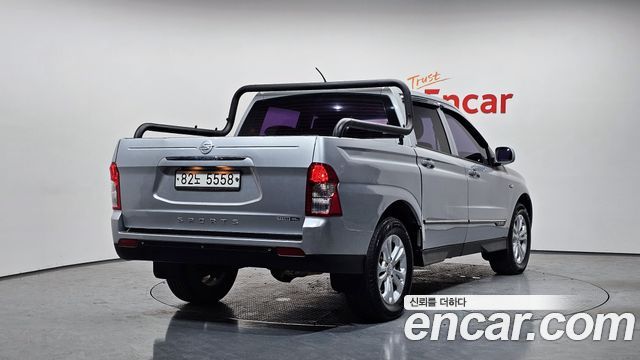 KG Mobility KORANDO 2015 — photo 2
