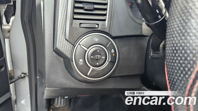 KG Mobility KORANDO 2015 — photo 16