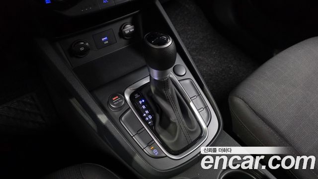 Hyundai Kona 2021 — photo 12
