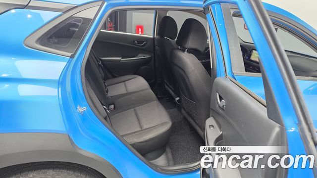 Hyundai Kona 2021 — photo 18