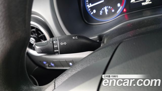 Hyundai Kona 2021 — photo 29