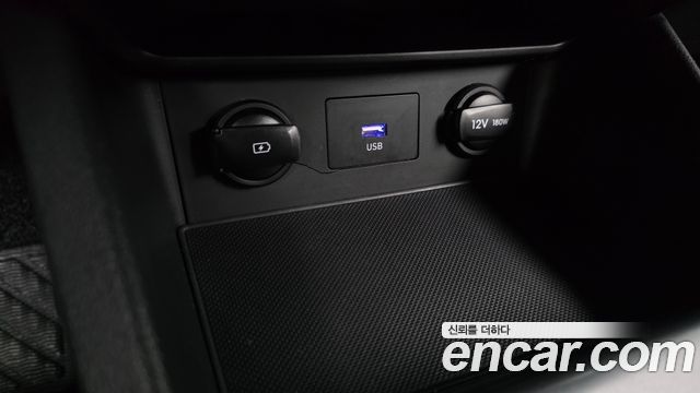 Hyundai Kona 2021 — photo 32