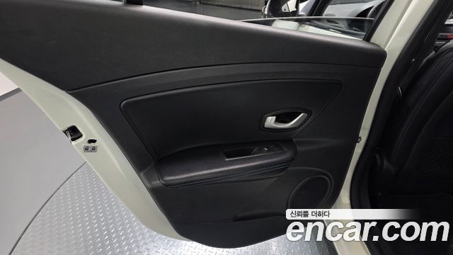 Renault Korea SM3 2012 — photo 15
