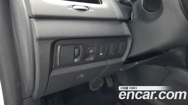 Renault Korea SM3 2012 — photo 27