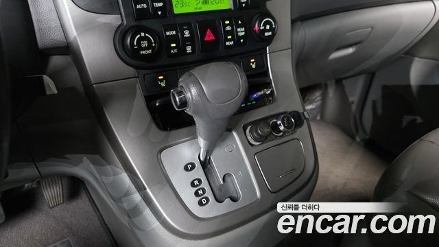 Kia Canival 2013 — photo 9