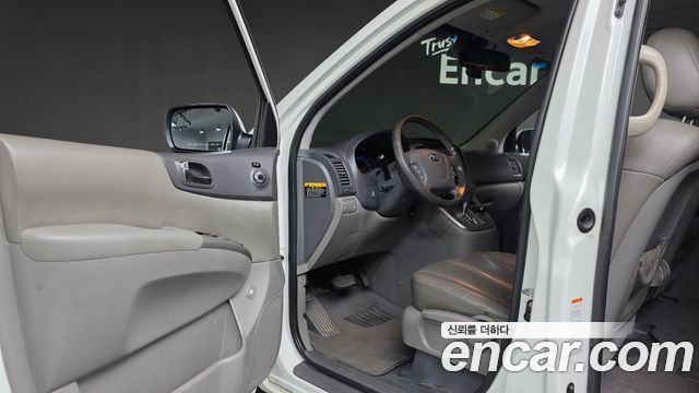 Kia Canival 2013 — photo 10