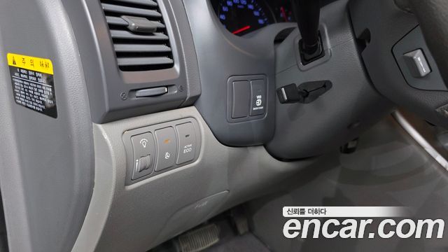 Kia Canival 2013 — photo 12