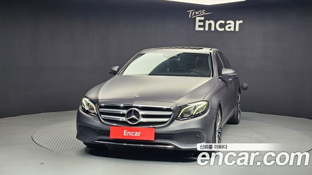 Mercedes-Benz E-Class 2017 — photo 3