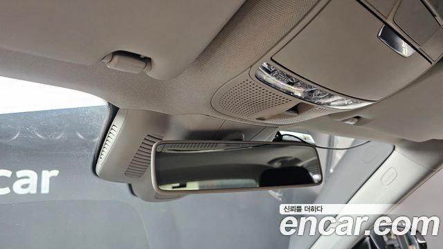 Mercedes-Benz E-Class 2017 — photo 18