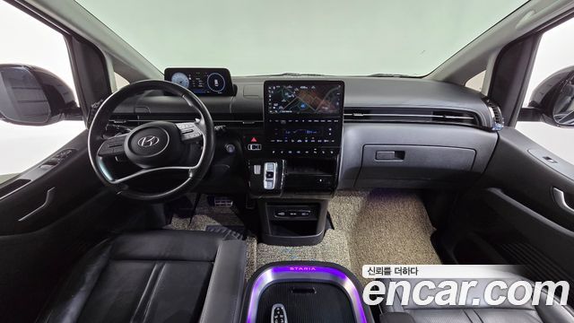 Hyundai Staria 2023 — photo 7