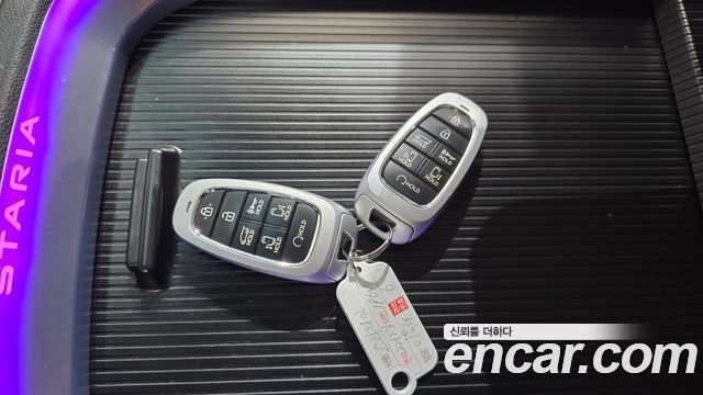 Hyundai Staria 2023 — photo 16