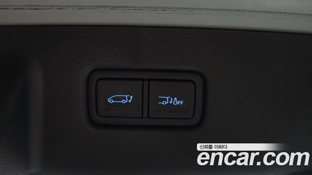 Hyundai Staria 2023 — photo 18