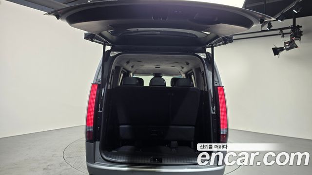 Hyundai Staria 2023 — photo 19