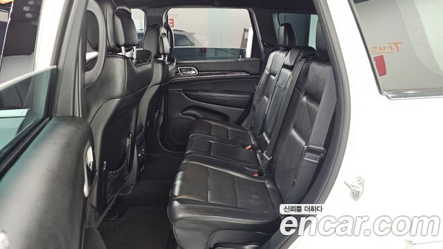 Jeep Cherokee 2018 — photo 12