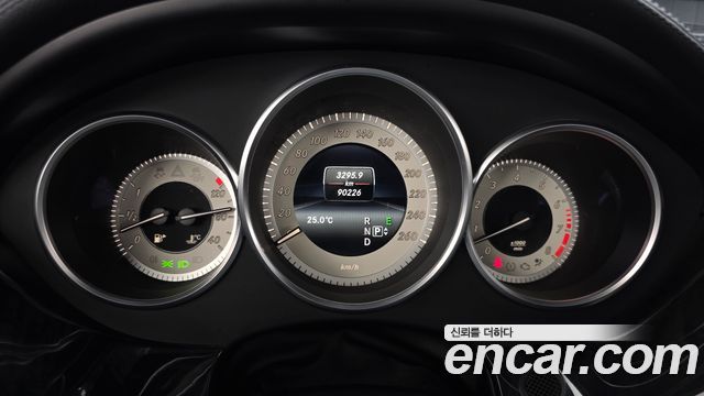 Mercedes-Benz CLS-Class 2016 — photo 11