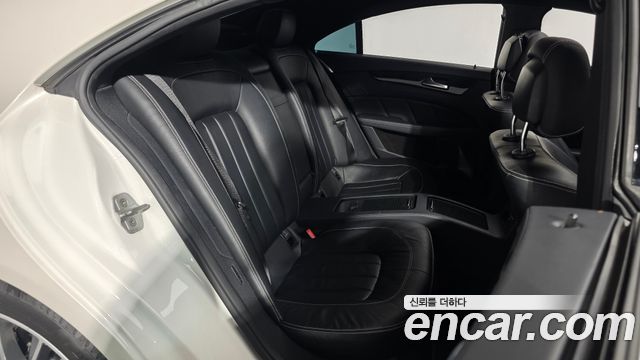 Mercedes-Benz CLS-Class 2016 — photo 17