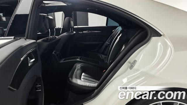 Mercedes-Benz CLS-Class 2016 — photo 18