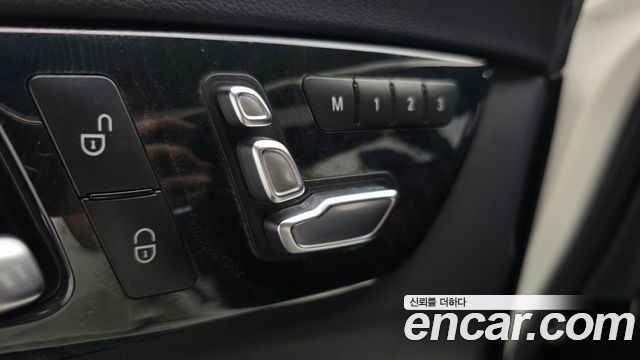 Mercedes-Benz CLS-Class 2016 — photo 28