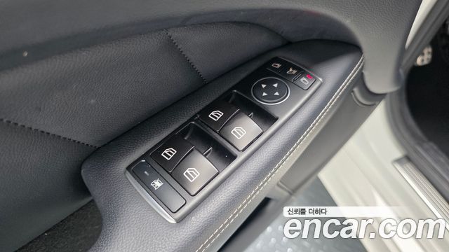 Mercedes-Benz CLS-Class 2016 — photo 29