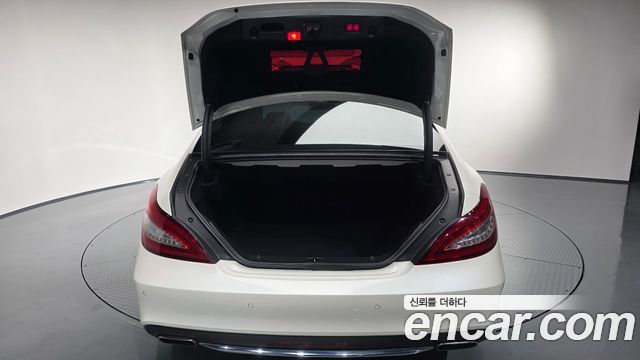 Mercedes-Benz CLS-Class 2016 — photo 34