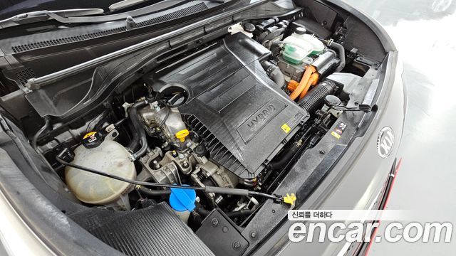 Kia Niro 2017 — photo 6