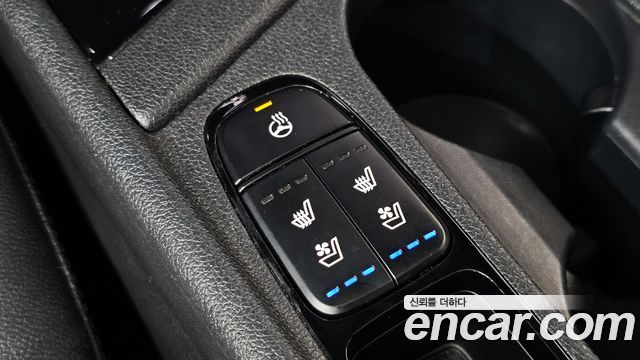 Kia Niro 2017 — photo 22