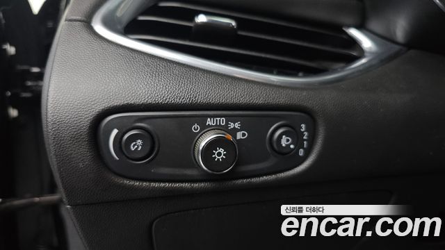 Chevrolet Korea Malibu 2017 — photo 15
