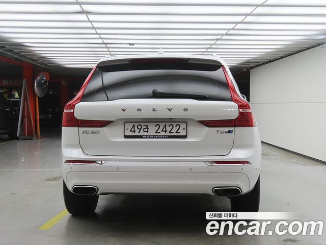 Volvo XC60 2018 — photo 3