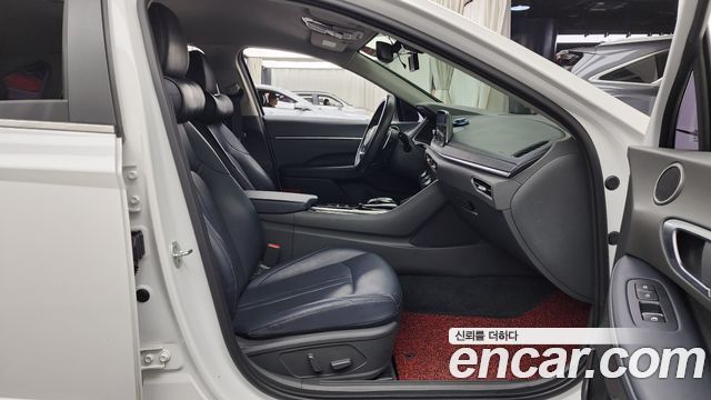 Hyundai Sonata 2020 — photo 11