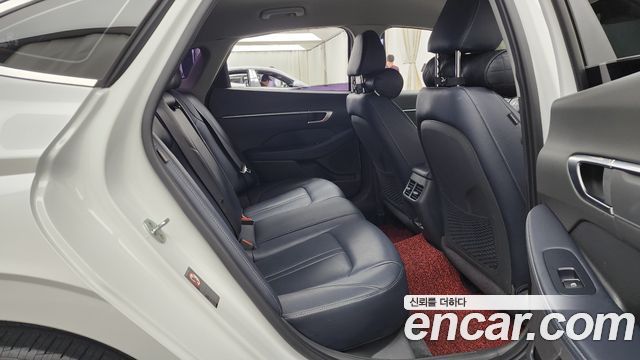 Hyundai Sonata 2020 — photo 12