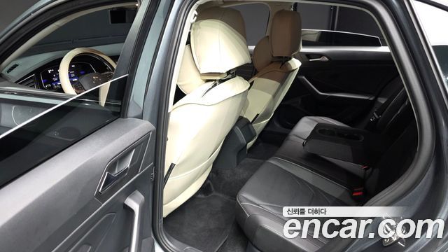 Volkswagen Jetta 2024 — photo 18