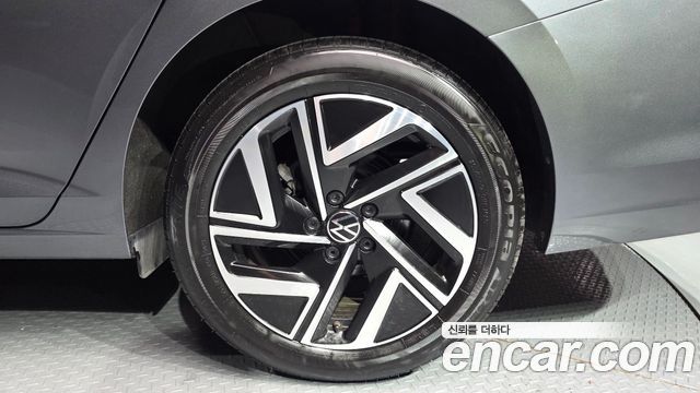 Volkswagen Jetta 2024 — photo 7