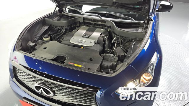 Infiniti QX70 2017 — photo 6