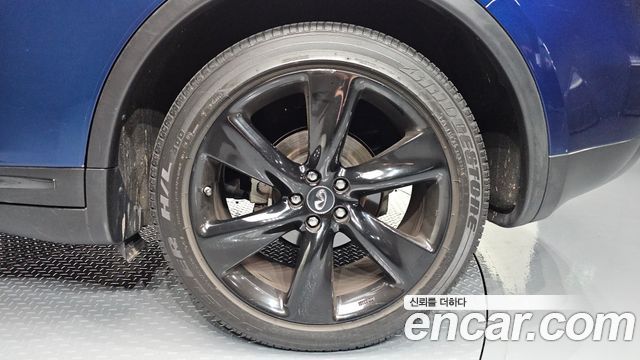 Infiniti QX70 2017 — photo 7