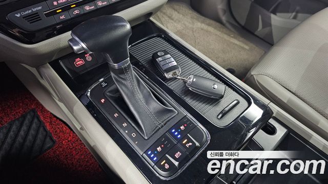 Kia Canival 2017 — photo 12