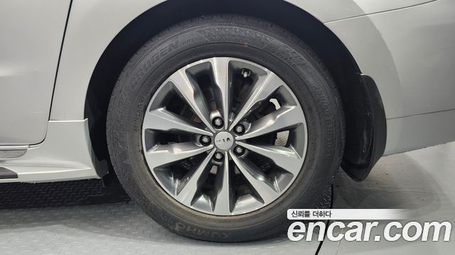 Kia Canival 2017 — photo 7
