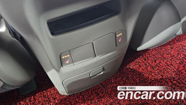 Kia Canival 2017 — photo 29