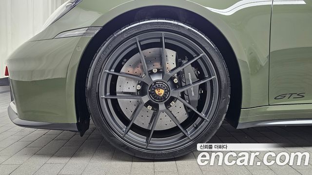 Porsche 911 2025 — photo 5