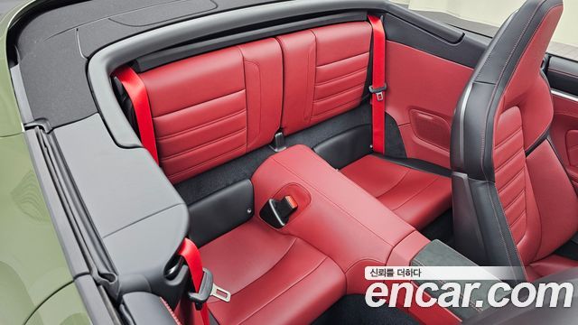 Porsche 911 2025 — photo 17