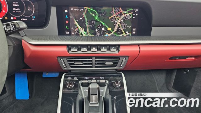 Porsche 911 2025 — photo 18