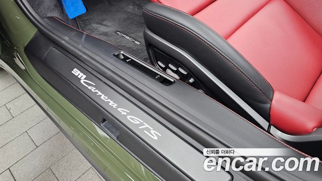 Porsche 911 2025 — photo 26