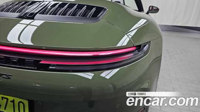 Porsche 911 2025 — photo 9