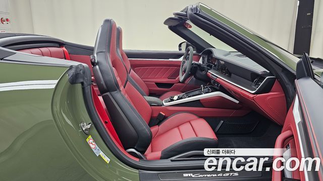 Porsche 911 2025 — photo 16