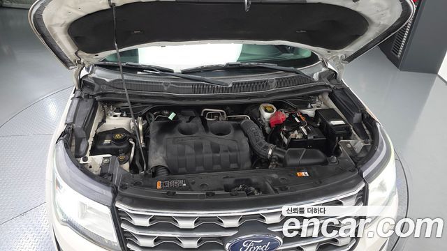 Ford Explorer 2017 — photo 6