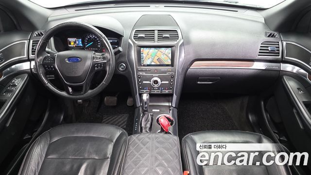 Ford Explorer 2017 — photo 7
