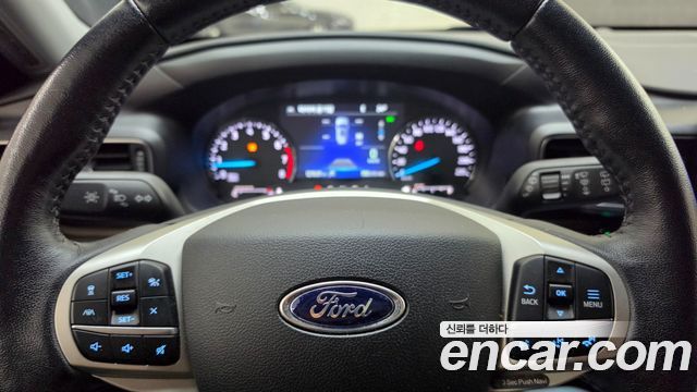 Ford Explorer 2021 — photo 9